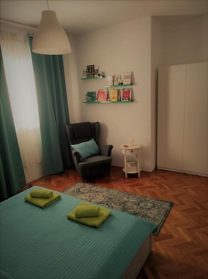 Lumar Holidays And Apartments Преко Экстерьер фото
